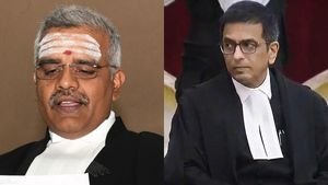 அன்று “நீதிபதி ஆனந்த் வெங்கடேஷை தந்த கடவுளுக்கு நன்றி”! இன்று “கொடுமை”! சுப்ரீம் கோர்ட்டில் ருசிகரம்
