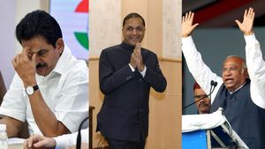 இறுதியில் தேர்தல் ஆணையமும்.. பாஜக வீழ்த்திய அரசியலமைப்பு நிறுவனங்களின் பட்டியலில்: காங்கிரஸ் தாக்கு!