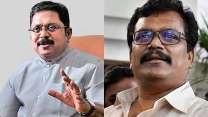 தேனியில் குரு-சிஷ்யன் மோதல்? டிடிவி தினகரனுக்கு எதிராக தங்கத்தமிழ் செல்வன்.. களநிலவரம் என்ன? 