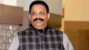 உ.பி. நிழல் உலக தாதா முக்தார் அன்சாரி.. சிறையில் விஷம் கொடுத்ததால் மாரடைப்பா? வெடிக்கும் சர்ச்சை! 