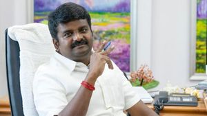  முன்னாள் அமைச்சர் சி.விஜயபாஸ்கருக்கு எதிரான  சொத்துக் குவிப்பு வழக்கு! இன்று விசாரணை 