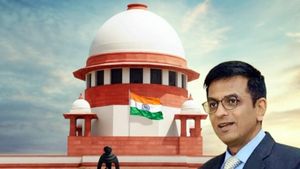 இது என்ன கோரிக்கை? இப்படியெல்லாம் இனி மனு தாக்கல் செய்தால்.. டென்ஷன் ஆன உச்ச நீதிமன்ற தலைமை நீதிபதி 