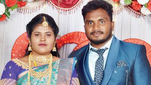  வேலூர் அருகே காதல் திருமணம் நடந்த 3 மாதத்தில்..  சின்ன பிரச்சனையால் 2 பேருமே இன்று உயிருடன் இல்லை