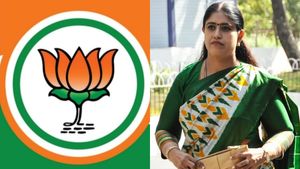பாஜகவும் ஏமாத்திருச்சே! விஜயதாரணிக்கு எம்.பி சீட் இல்லை.. இடைத்தேர்தல் வாய்ப்பாவது கிடைக்குமா? அடடா!