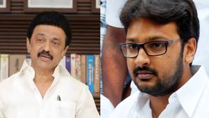 வேலூர் சிஎம்சி விரைந்த முதல்வர் ஸ்டாலின்.. துரை தயாநிதி அழகிரியின் உடல் நலம் குறித்து விசாரிப்பு 