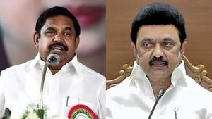 ரத்தக்கட்டு..வீக்கம்..நீலிக் கண்ணீர் வடிக்கும் ‘பொம்மை’ முதல்வர்! அறிக்கையில் அனல் காட்டிய எடப்பாடி!
