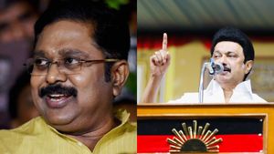 இப்ப தெரியுதா டிடிவி தினகரன் ஏன் பாஜகவோட சேர்ந்தார்னு.. தேனியில் ரவுண்டு கட்டி வெளுத்த ஸ்டாலின்! 