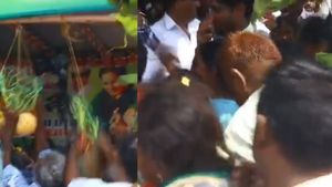 அலங்கோலமான 
