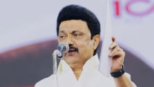 தனிநபர் அண்ணாமலைக்கு பாதுகாப்பு தொடர்பான ஆவணங்களை வெளியுறவுத் துறை கொடுத்தது எப்படி? ஸ்டாலின் கேள்வி 