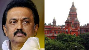 முதல்வர் ஸ்டாலினுக்கு எதிராக வழக்கு.. கோவை தொழில் அதிபருக்கு சென்னை உயர்நீதிமன்றம் அதிரடி உத்தரவு 