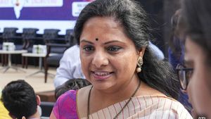 தேர்தல் முடிகிற வரைக்கும் சிறைதான் போல.. கேசிஆர் மகள் கவிதாவுக்கு ஏப்ரல் 23 வரை காவல் நீட்டிப்பு! 
