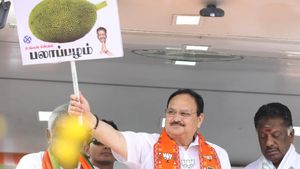 திமுகவில் 13 பேரிடம் லட்சம் கோடிக்கு மேல் சொத்து இருக்கு..  ஜேபி நட்டா பரபரப்பு குற்றச்சாட்டு 