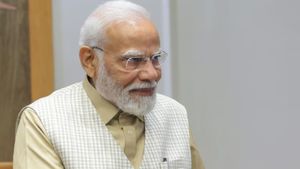 6 ஆண்டுகள் தேர்தலில் மோடி போட்டியிட தடை விதிக்க கோரிய மனு டெல்லி ஹைகோர்ட்டில் டிஸ்மிஸ்! 