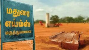 மதுரை எய்ம்ஸ்க்கு புது சிக்கல்.. இன்னும் கட்டுமான பணி தொடங்கலையாம்.. கிளம்பிய புகாரால் ‛அப்செட்’ 