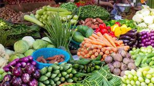 மிளகு முதல் சர்க்கரை வரை.. சர்ரென எகிறிய மளிகை பொருட்கள் விலை.. எந்தளவு உயர்வு? புலம்பும் பொதுமக்கள்