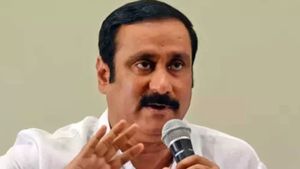  நீ ஒத்த ஆளு.. நாங்க லட்சம் பேரு! போனில் வந்த கொலை மிரட்டல்.. அன்புமணிக்கு வந்த கோபம்! இதான் மேட்டரா?