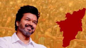  அண்டர்டேபிள் டீலிங்.. அமவுண்ட் வேட்டையில்  தவெக மாவட்ட தலைகள்..? தலைவர் தளபதிக்கு வந்த தலைவலி..!
