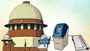 மீண்டும் ஓட்டுச்சீட்டு முறைக்கு மாற முடியாது.. VVPAT ஒப்புகை சீட்டை 100% எண்ணக்கோரிய மனு தள்ளுபடி