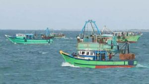 ‛‛கடற்கொள்ளையர்கள் அட்டூழியம்’’.. நாகை மீனவர் மீது கொடூர தாக்குதல்.. கடலில் குதித்து தப்பிய 3 பேர் 