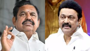 கவனிச்சீங்களா? திமுக, அதிமுக மட்டும்தான் இருக்கு.. களத்தில் சுவாரசிய ட்விஸ்ட்.. இதை எதிர்பார்க்கலையே 