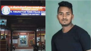 திருப்பத்தூரில் நடுரோட்டில் கதறிய திருமணமான  பெண்.. முன்னாள் காதலன் செய்த பெரிய சம்பவம் 
