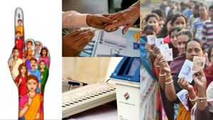 2-ம் கட்ட லோக்சபா தேர்தல்: 1202 வேட்பாளர்கள்..15.88 கோடி வாக்காளர்கள்;1.67 லட்சம் வாக்குச் சாவடிகள்!