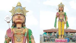  இது முருகனா? சேலத்தில் முகம் மாறிய 56 அடி முருகன் சிலை.. விளாசிய பக்தர்கள் கடும் சர்ச்சை - மூடல் 