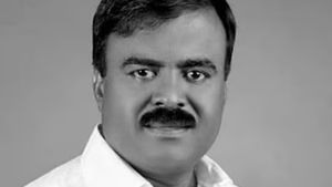 வயிற்றில் இரும்பு தகடு! கட்டப்பட்ட கால்கள்! கொலையான ஜெயக்குமார் தனசிங்! உடற்கூராய்வில் பகீர் 