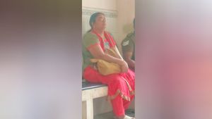 நிர்மலா தேவி ஜெயிலுக்குள்ளே போனதுமே கிளம்பிய பூதம்.. 