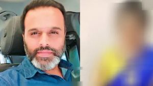 இனிக்க இனிக்க பேசி.. விஐபி வீட்டு பெண்களையும் விட்டுவைக்காத சென்னை பூசாரி.. வாக்குமூலத்தில் பரபரப்பு
