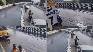கோவை பெரியநாயக்கன்பாளையத்தில் ரூ.115 கோடியில் கட்டப்பட்ட மேம்பாலம்.. இப்ப என்னாச்சுன்னு பாருங்க 