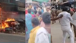 சேலம் அருகே கோயில் திருவிழாவில் பயங்கர மோதல்.. கடைகளுக்கு தீ வைப்பு.. கல் வீச்சால் பதற்றம் 