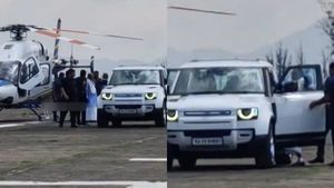  ‛ஸ்டாலின் பாணி’.. வெயிலில் தப்பிக்க வேறு வழி இல்லை.. தேர்தல் முடிந்ததுமே ஊட்டிக்கு வந்த சித்தராமையா