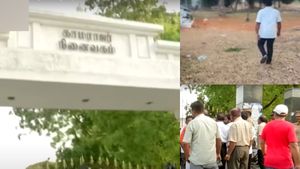 என்ன இப்படி இருக்கு! இதுதான் காமராஜர் நினைவிடமா?  பேத்தி கமலிகா சார்பில் முதல்வருக்கு ‛டிமாண்ட்’ 