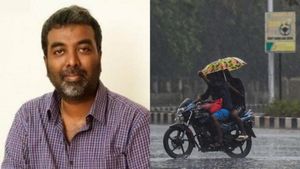 ஹய்யா ஜாலி! நாளை சென்னையில் இடியுடன் கூடிய மழை! ரெயின் கோட்டை மறக்காதீங்க! வெதர்மேன் முக்கிய அப்டேட் 