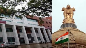 இஎஸ்ஐ மருத்துவக் கல்லூரி பேராசிரியர்கள் இடமாற்றம்.. மத்திய அரசின் உத்தரவை ரத்து செய்தது தீர்ப்பாயம்!