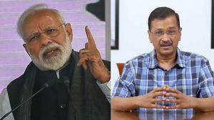 நாளைக்கு 12 மணிக்கு நான் வர்றேன்! முடிஞ்சா கைது பண்ணுங்க மோடி.. சவால் விட்ட கெஜ்ரிவால்! பரபர டெல்லி!