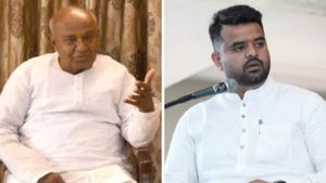 பொறுமையை சோதிக்க கூடாது.. உடனே நாடு திரும்பனும்..பேரன் பிரஜ்வலுக்கு எதிராக சீறிய தேவகவுடா 