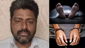  கோவை பிரபல மருத்துவமனையில் இளைஞர் அடித்துக் கொலை.. கதறிய மனைவி.. காவலாளிகள் உட்பட 12 பேர் கைது!