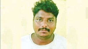 வங்கியில் திருடுவது எப்படி? யூடியூப்பில் பார்த்த உசிலம்பட்டி இளைஞர்.. இருட்டில் நடந்த முரட்டு சம்பவம் 