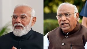 முஸ்லிம், தாலி பற்றியெல்லாம் பேசுகிறாரே.. மேக் இன் இந்தியா பற்றி மோடி ஏன் பேசுவதில்லை? கார்கே கேள்வி