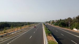 தமிழ்நாட்டிற்கு உள்ளே வருது.. மிகப்பெரிய எக்ஸ்பிரஸ் வே! சென்னை- தூத்துக்குடி இடையே.. மெகா ப்ராஜெக்ட் 