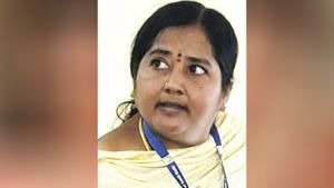 பட்டா பெயர்.. சொத்து வரி பெயர் மாற்றம்.. கடிவாளம் போடுமா அரசு.. திருவண்ணாமலை ஆபிஸில் சம்பவம் 