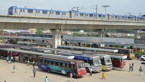 சென்னைக்கு குட்நியூஸ்.. கிளாம்பாக்கத்தில் இருந்து மே 10, 11ல் கூடுதல் பஸ்கள்! பயணிகள் ஹேப்பி 