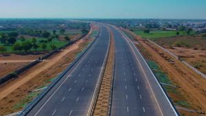திருச்சி - சென்னையை இணைக்கும் பிரம்மாண்ட சாலை.. தமிழ்நாடு உள்ளே வரும் முதல் எக்ஸ்பிரஸ் வே 