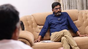 கஞ்சா வைத்திருந்த வழக்கு.. சவுக்கு சங்கர் இன்று சிறப்பு நீதிமன்றத்தில் ஆஜர்படுத்தப்பட்டார்! 