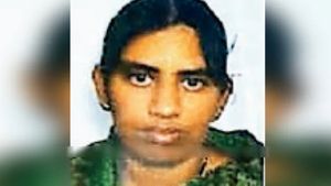 தூத்துக்குடியில் ஒரே பரபரப்பு.. சிமெண்ட் தொட்டிக்குள் எட்டிப்பார்த்தால் 