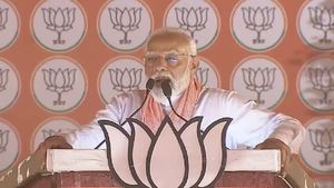வட இந்தியர்களை இழிவுபடுத்தும் தென்னிந்தியா, திமுக, காங்கிரஸ்-.உ.பி. பிரசாரத்தில் மோடி பகீர்!