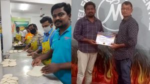 ITயை விடுங்க.. பரோட்டா போட இவ்வளவு மவுசா.. அதுவும் கோச்சிங் சென்டர் வேறயா? மதுரை மதுரைதான்! 