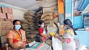 பல நாள் பிரச்சனைக்கு விடிவு பிறந்தது.. ரேஷன் கடைக்கு போறீங்களா.. இனி புன்னகைக்கு கேரண்டி 